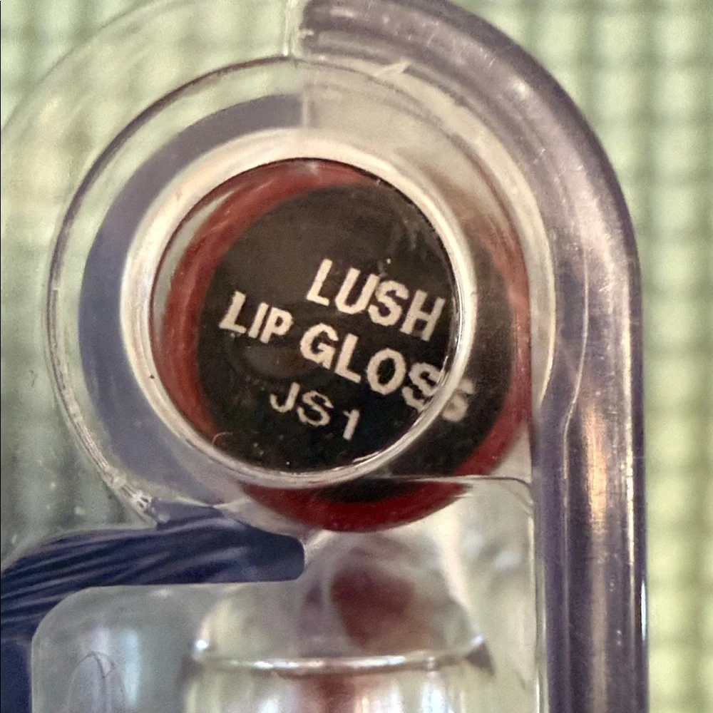 Matte Luxury Lipstick Set in Classic Red
